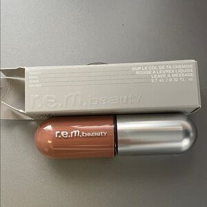 r.e.m. On Your Collar Liquid Lipstick 💄 in Leave a Message BNIB